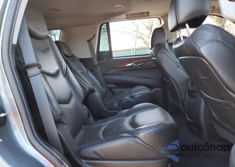 2020 Cadillac Escalade Luxury z USA, uszkodzony, nr VIN 1GYS4BKJ3LR160110